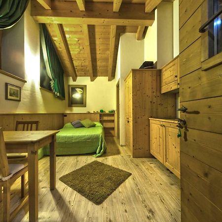 Agriturismo L'Eco モルベーニョ エクステリア 写真